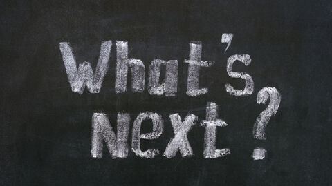 Kreide Tafel mit Text What's next?