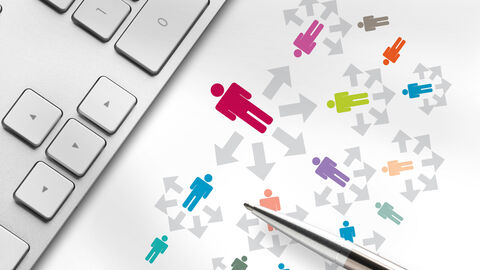 Tastatur mit Menschen, Organigramm Tastatur mit Menschen, Organigramm