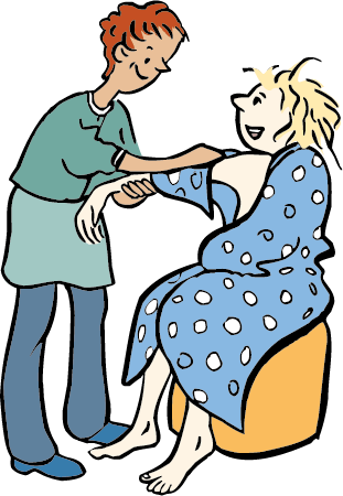 duschen-Frau Eine Frau hat geduscht. Ihre Unter-Stützerin hilft ihr.